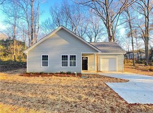 2425 Finchley Dr, Charlotte, NC 28215