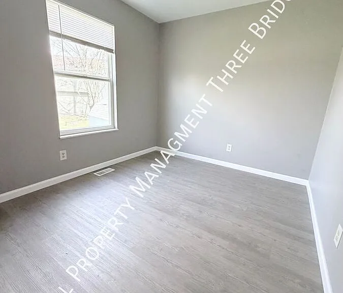 43 Kingspointe Dr — Photo 13