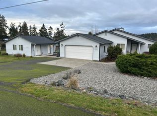 5072 Bakerview Rd, Oak Harbor, WA 98277