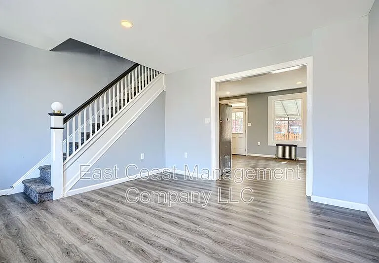 3213 Elmley Ave — Photo 1