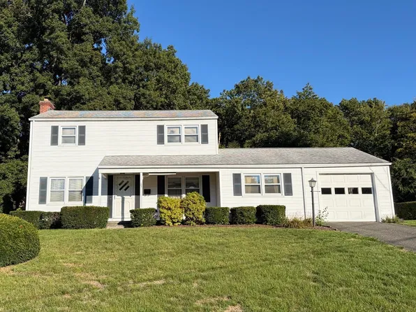 145 Longwood Dr, Chicopee, MA 01020