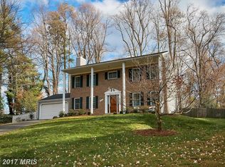 6703 Montour Dr, Falls Church, VA 22043