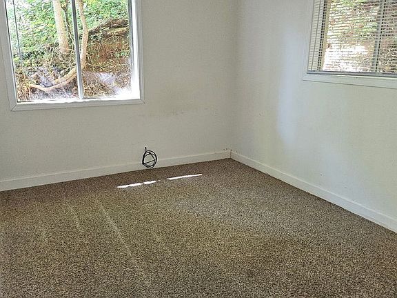 4th image of 203 Searcy Mountain Rd #5