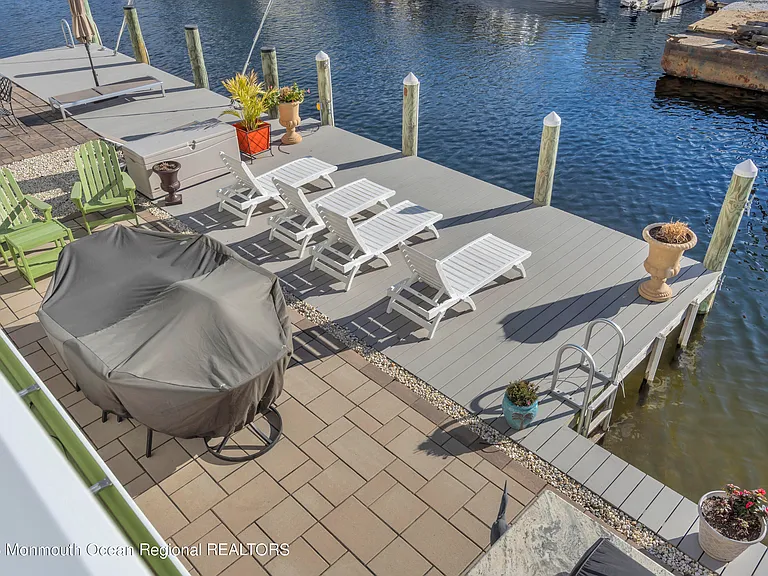 411 Harding Ave — Photo 66