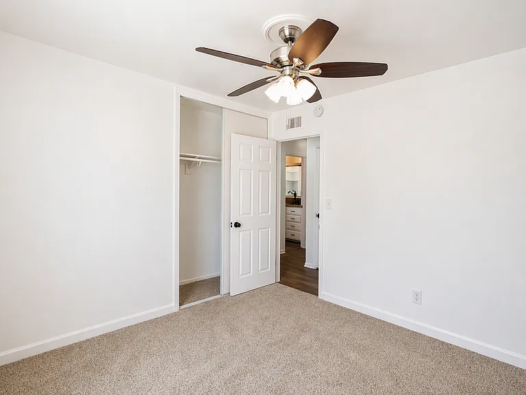 719 Esther Way — Photo 13