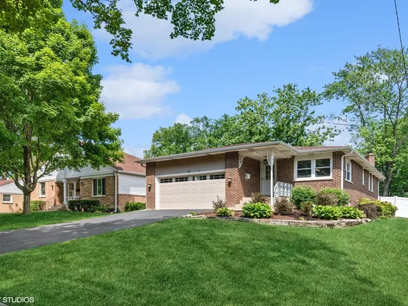 121 S Forest Ave, Palatine, IL 60074