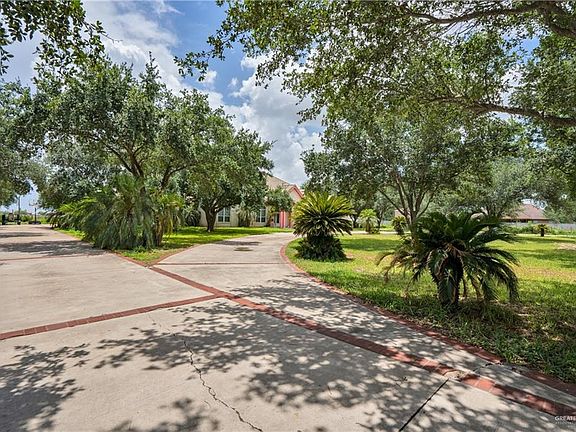 3rd image of 4228 N Bentsen Palm Dr