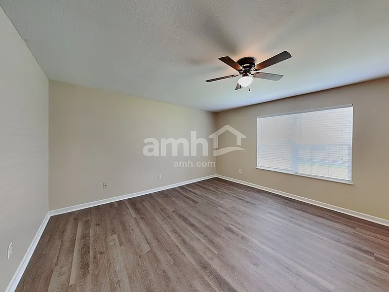 322 Brookview Dr — Photo 9