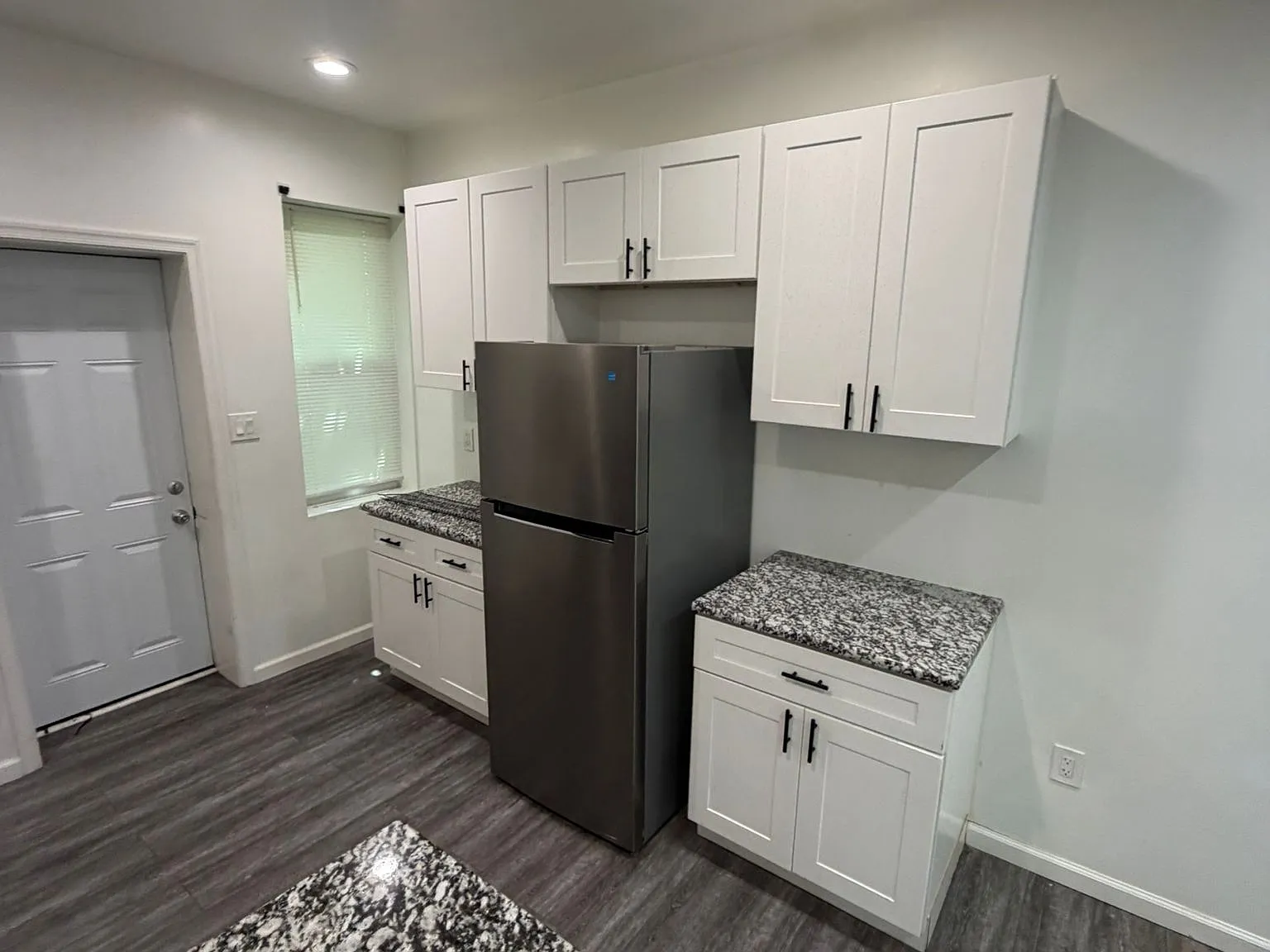3 bed, 1158 sqft, $1,800 — Photo 3