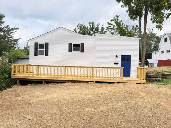 31 E Hallam Ave, Washington, PA 15301