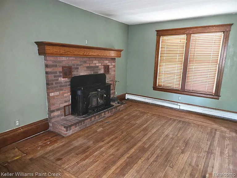 1125 S Long Lake Blvd — Photo 8