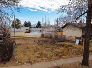 12219 45th St NW, Edmonton, AB T5W2V2