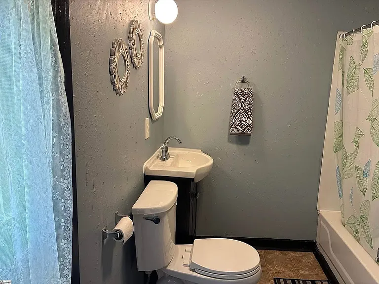117 Dewey Ave — Photo 8