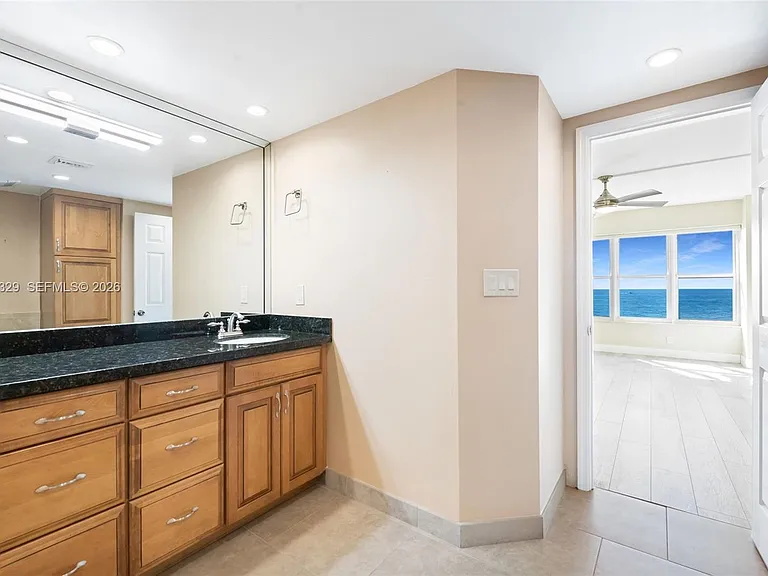 3700 Galt Ocean Dr #910 — Photo 14