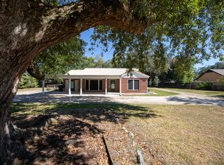 221 Jefferson Dr, Lake Charles, LA 70605