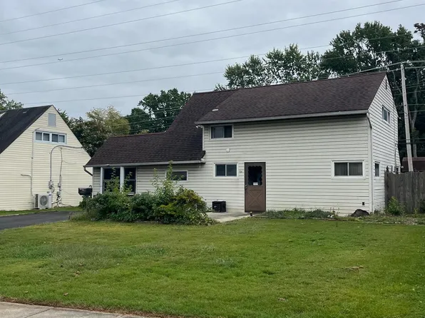 64 Ruby Ln, Levittown, PA 19055