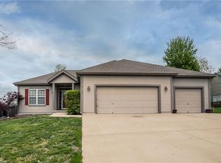 2108 SW Post Oak Rd, Lees Summit, MO 64082