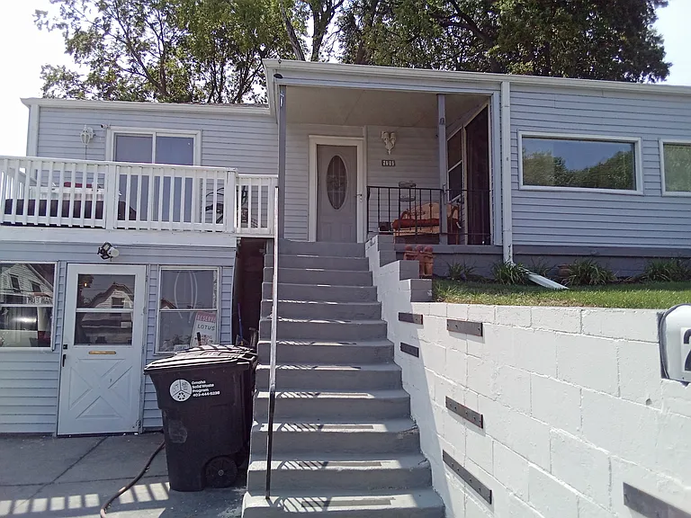 2425 Pierce St — Photo 13