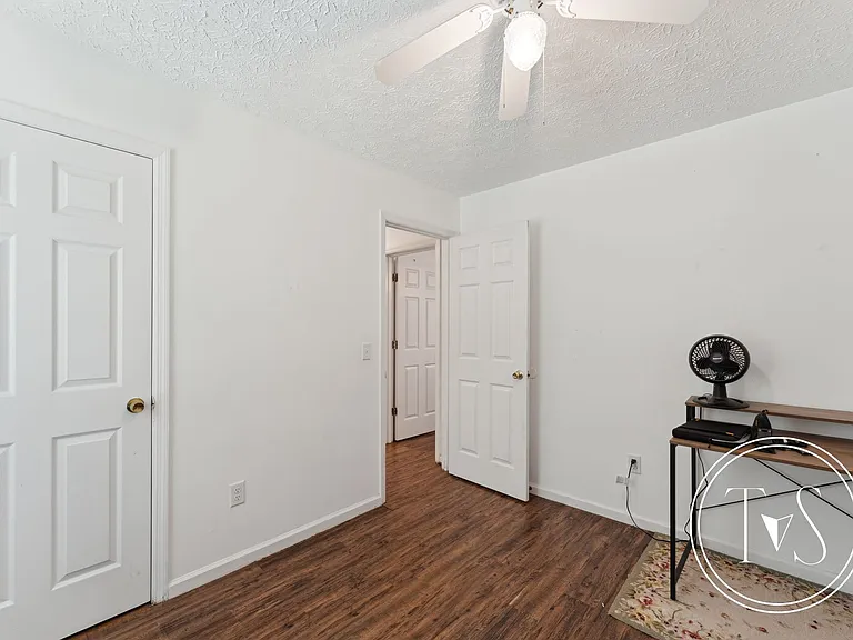 32 Gregory Ct — Photo 35