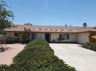 21169 Thunderbird Rd, Apple Valley, CA 92307