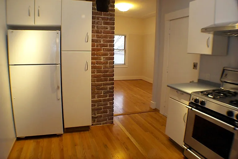 1034 Stanford Ave #2 — Photo 3