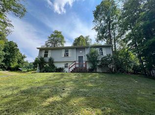 10 Hillview Ests, Morgantown, WV 26501