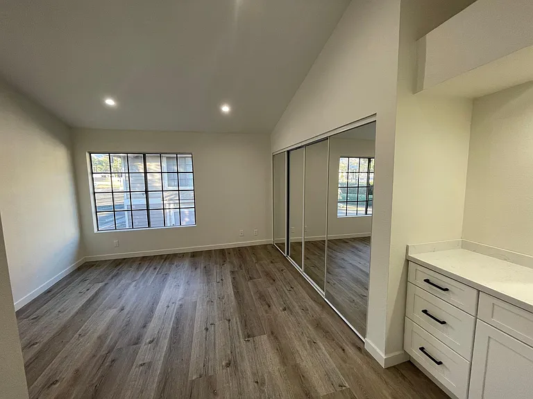 11350 Foothill Blvd #9 — Photo 12