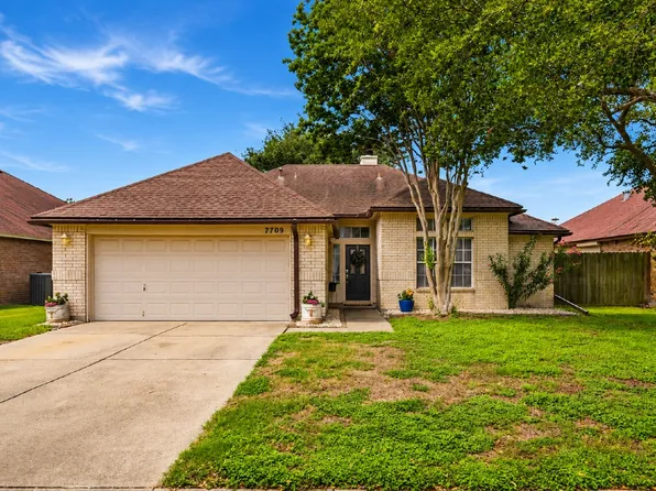 7709 Jim Wells Dr, Corpus Christi, TX 78413