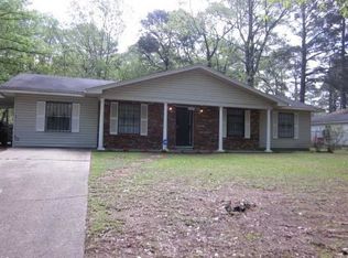 3012 Revere St, Jackson, MS 39212