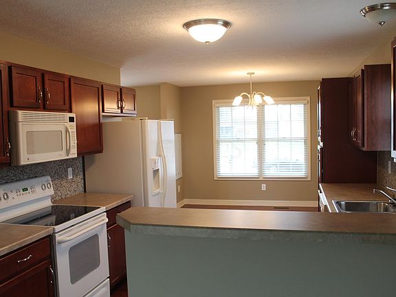 5th image of 11420 Chanticleer Ter NW