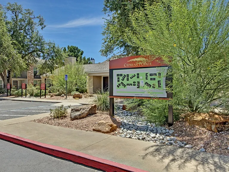 Cypress Pointe — Photo 20