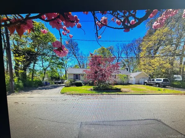 81 Union Avenue #81, Amityville, NY 11701