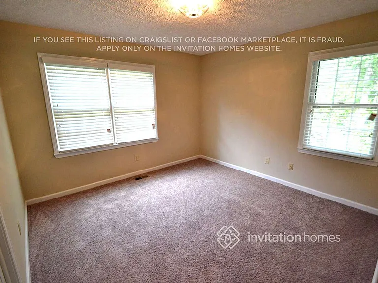 24 Corley Cir — Photo 3