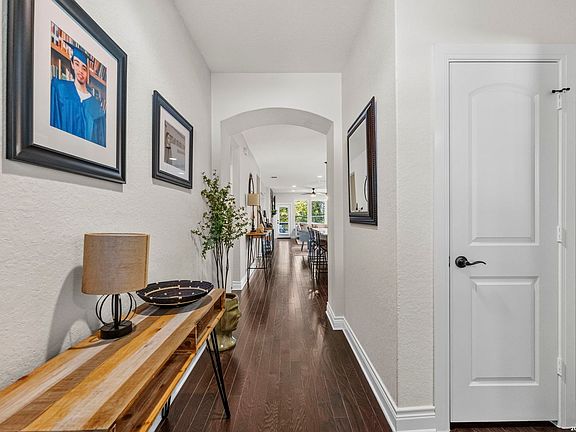 3rd image of 27323 CAROLINE WAY