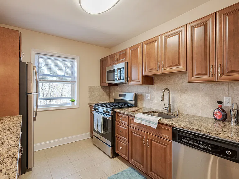 Pompton Gardens, LLC — Photo 10