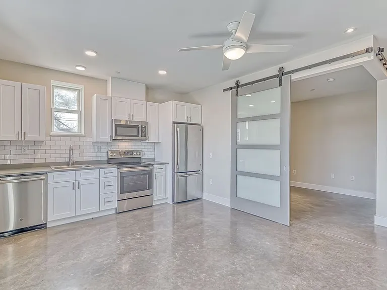 323 Taughannock Blvd — Photo 44
