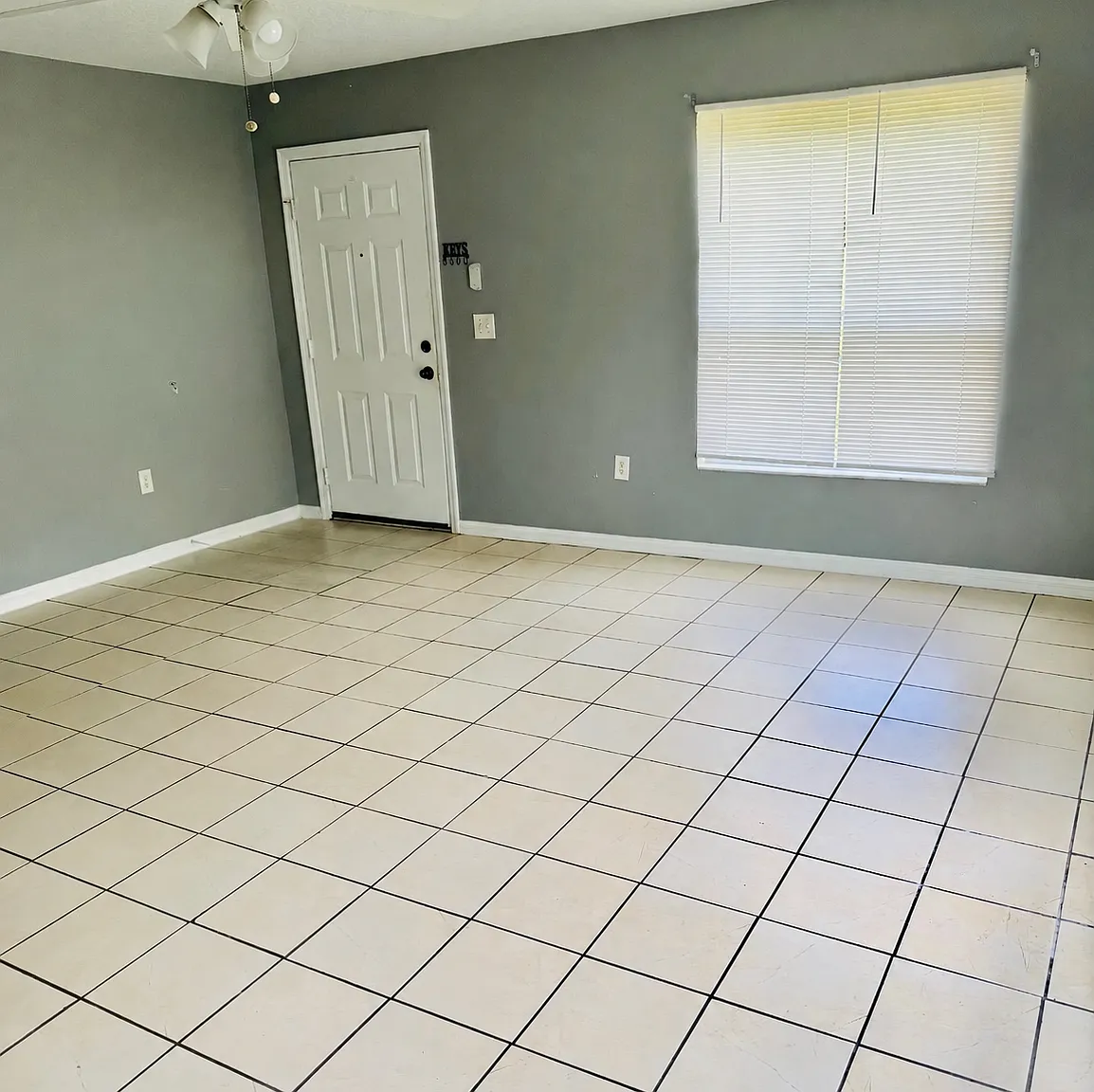 3 bed, 1176 sqft, $1,850 — Photo 4