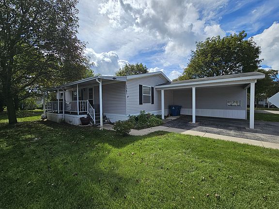 2nd image of 1585 Andrew Pl #321