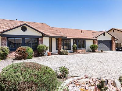 13677 Ivanpah Rd, Apple Valley, CA, 92308