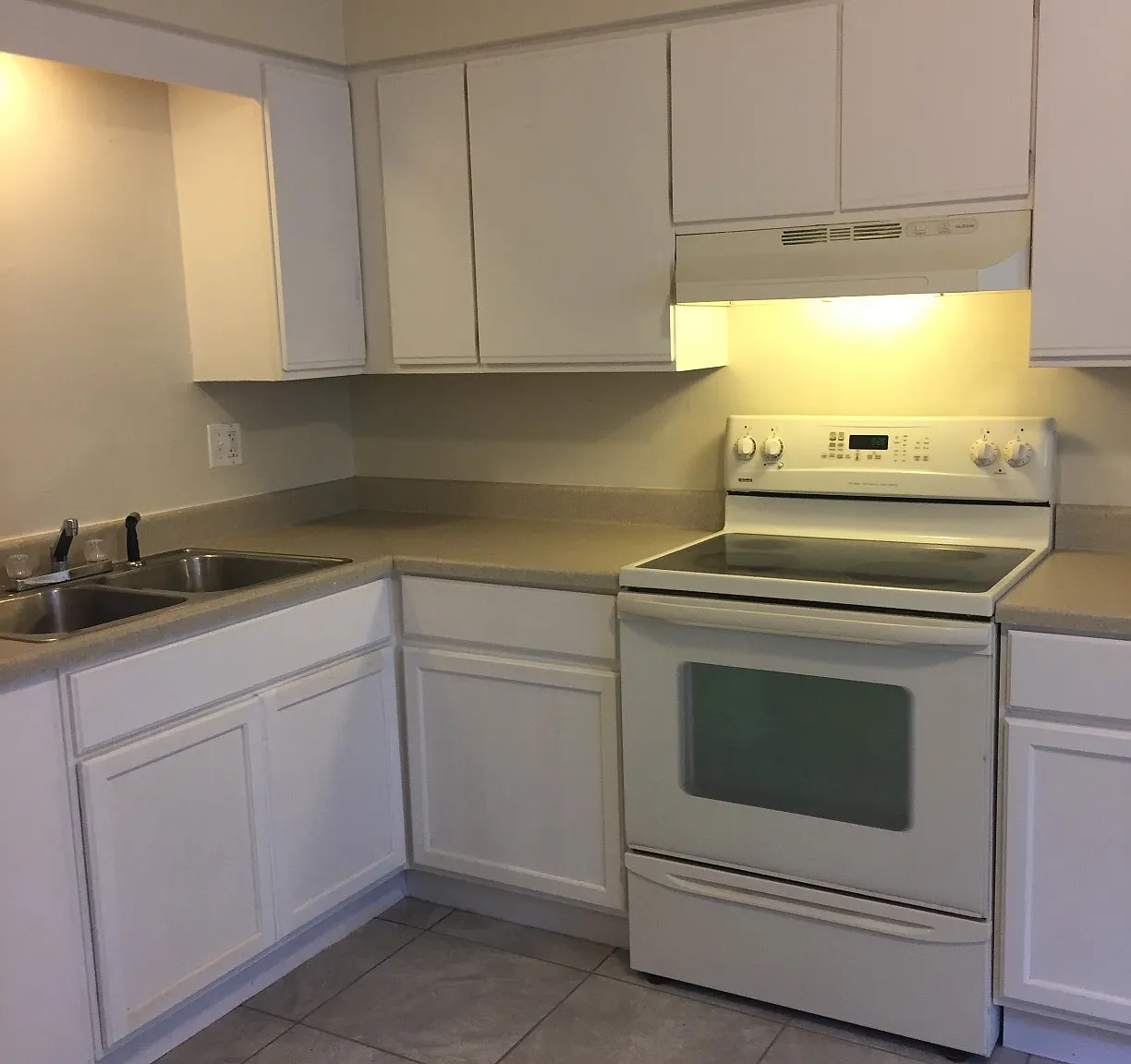 Sherman South-2416 - 4 — Photo 1