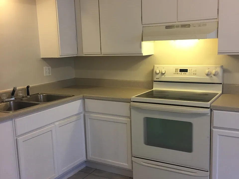 2416 Sherman Ave #4