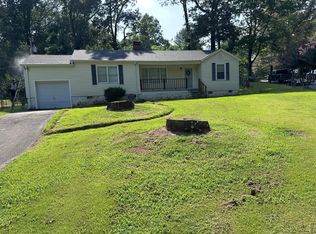 915 Stewart Ave, Florence, AL 35630