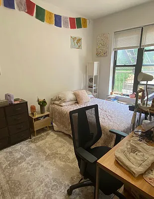 Rented by Compass | media 9