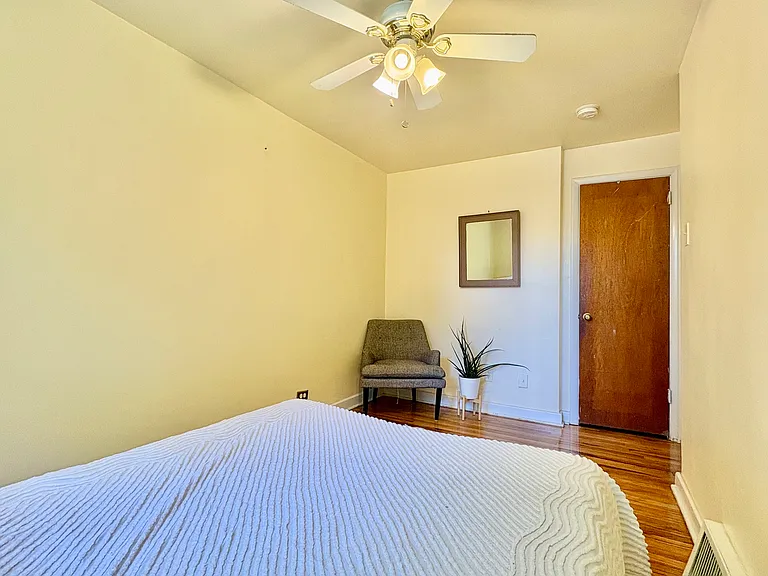 305 E Pleasant St — Photo 15