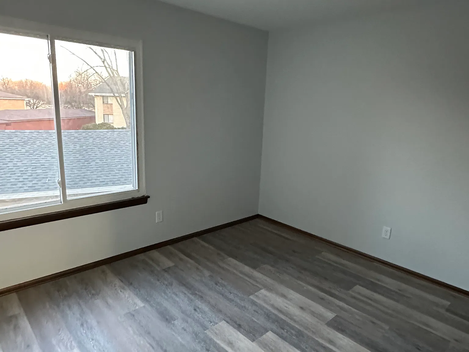 2 bed, 1000 sqft, $1,295 — Photo 4
