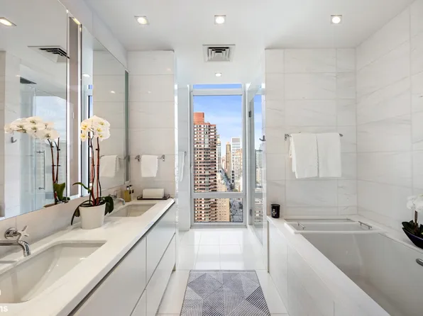 1355 1st Avenue image 7 of 15