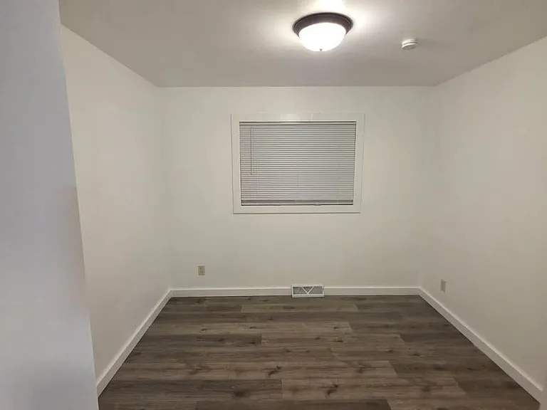 810 Pulley Dr — Photo 9