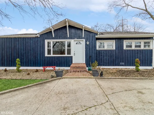 3160 N Wolf Rd, Melrose Park, IL 60164