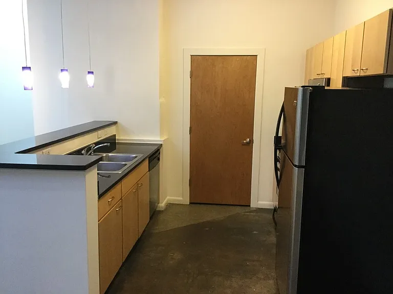 1011 W Marshall St #119 — Photo 2