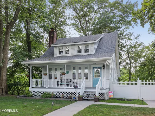 29 Lake Boulevard, Matawan, NJ 07747